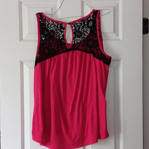 Torrid Knit Cranberry V-Neck Black Lace Inset Size 2 - Picture 2 of 10